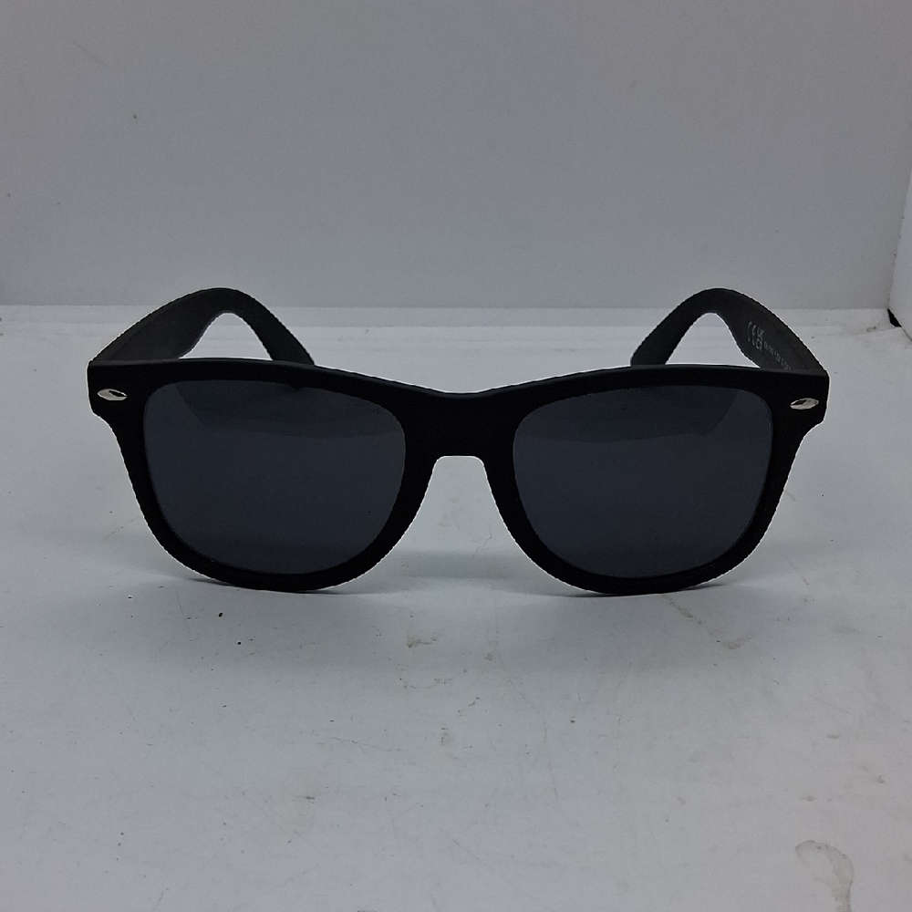 NWOT Kaliyadi FLS22 Black Sunglasses Unisex